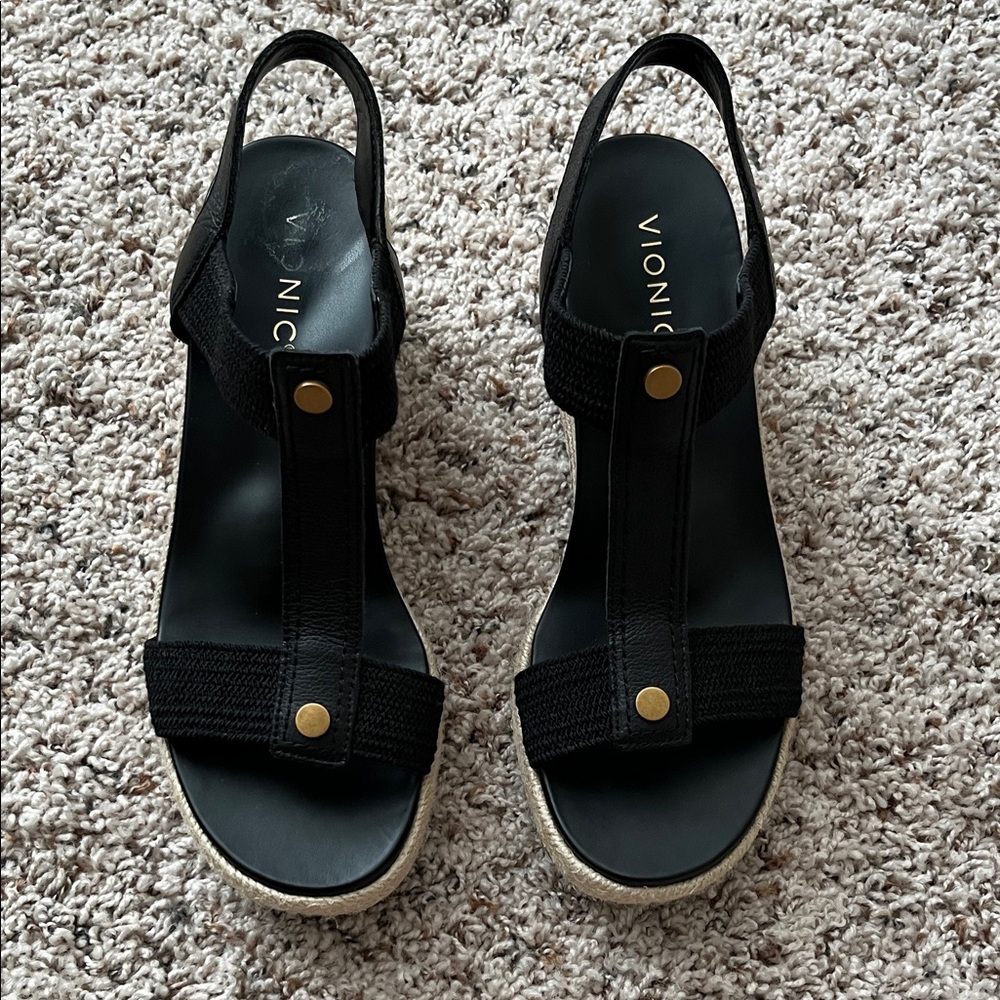 Vionic Calera Wedge Sandal 8.5
